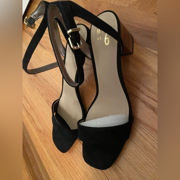 Mix No. 6 Black heels with straps - Picture 4 of 8